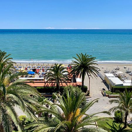 Hotel Gambone Finale Ligure Exteriör bild